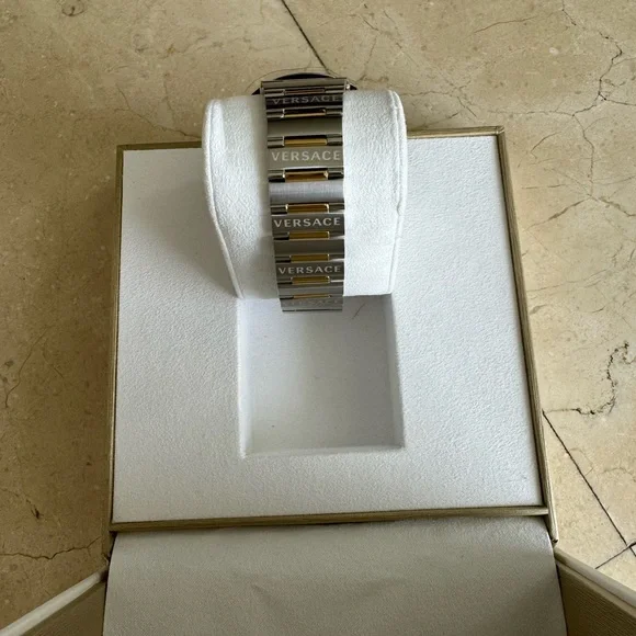 Versace GRECA LOGO MOONPHASE WATCH
